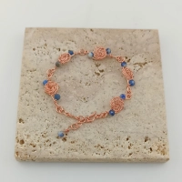 Bransoletka z miedzi kwiaty z lapis lazuli
