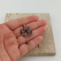 Zawieszka wisiorek z miedzi i kamieni naturalnych turmalin kolorowy i onyks w technice wire wrapping