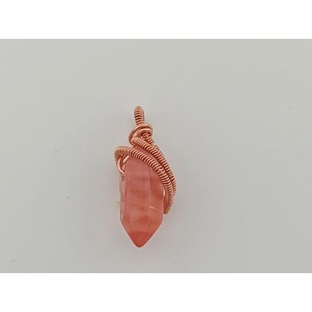 Zawieszka wisiorek z miedzi i kamieni naturalnych kwarc malinowy w technice wire wrapping